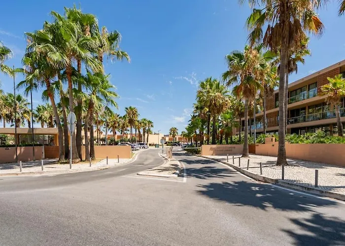 Herdade Dos Salgados Harmonia * جويا